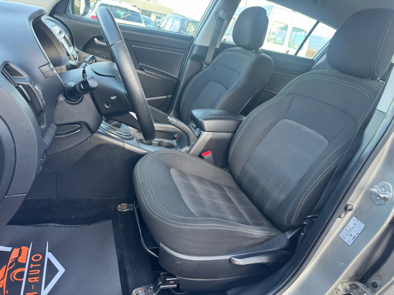 Kia Sportage 1.6 / LED  - изображение 6