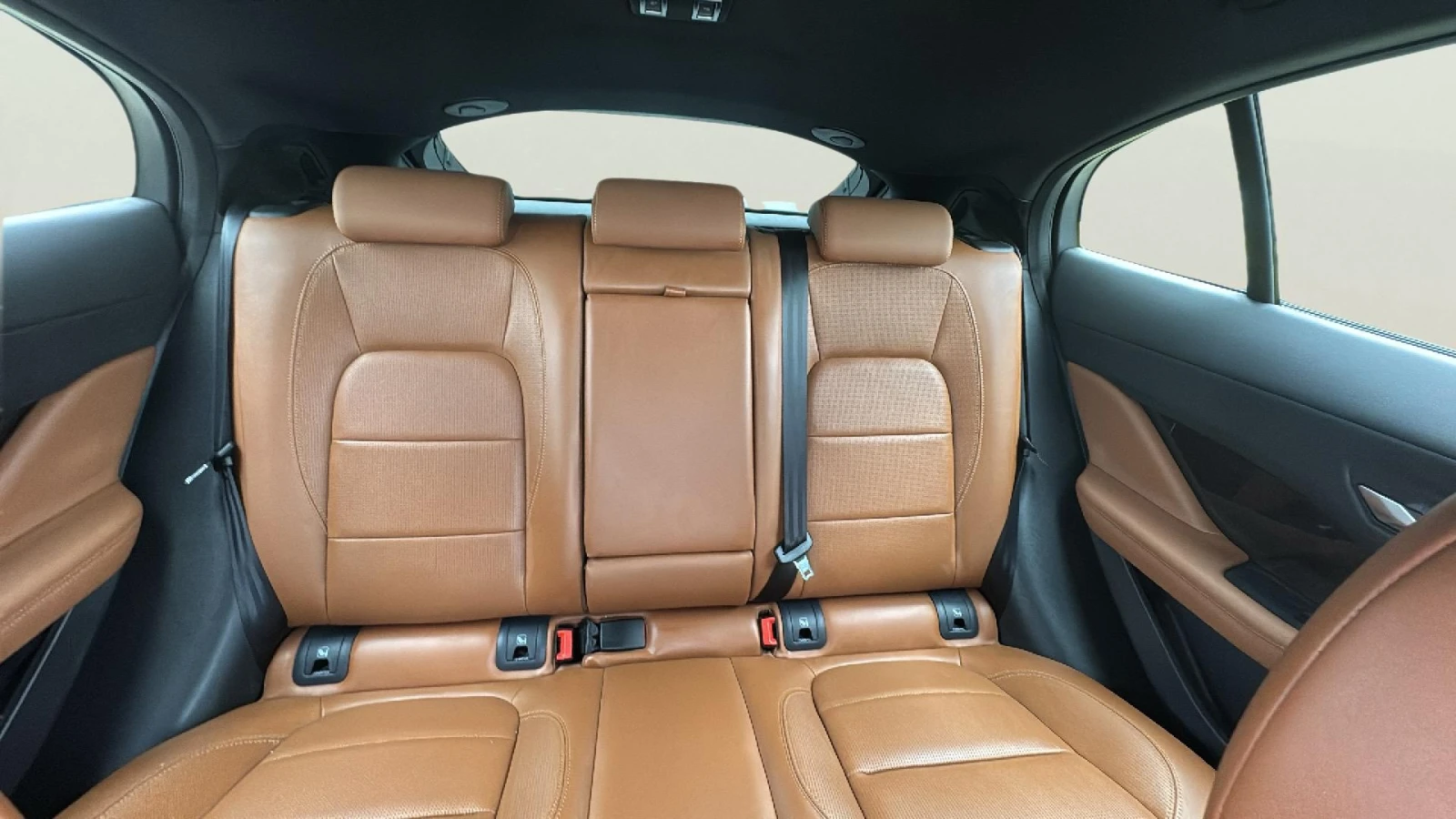 Jaguar I-Pace 90kWh, снимка 13 - Автомобили и джипове - 53429451