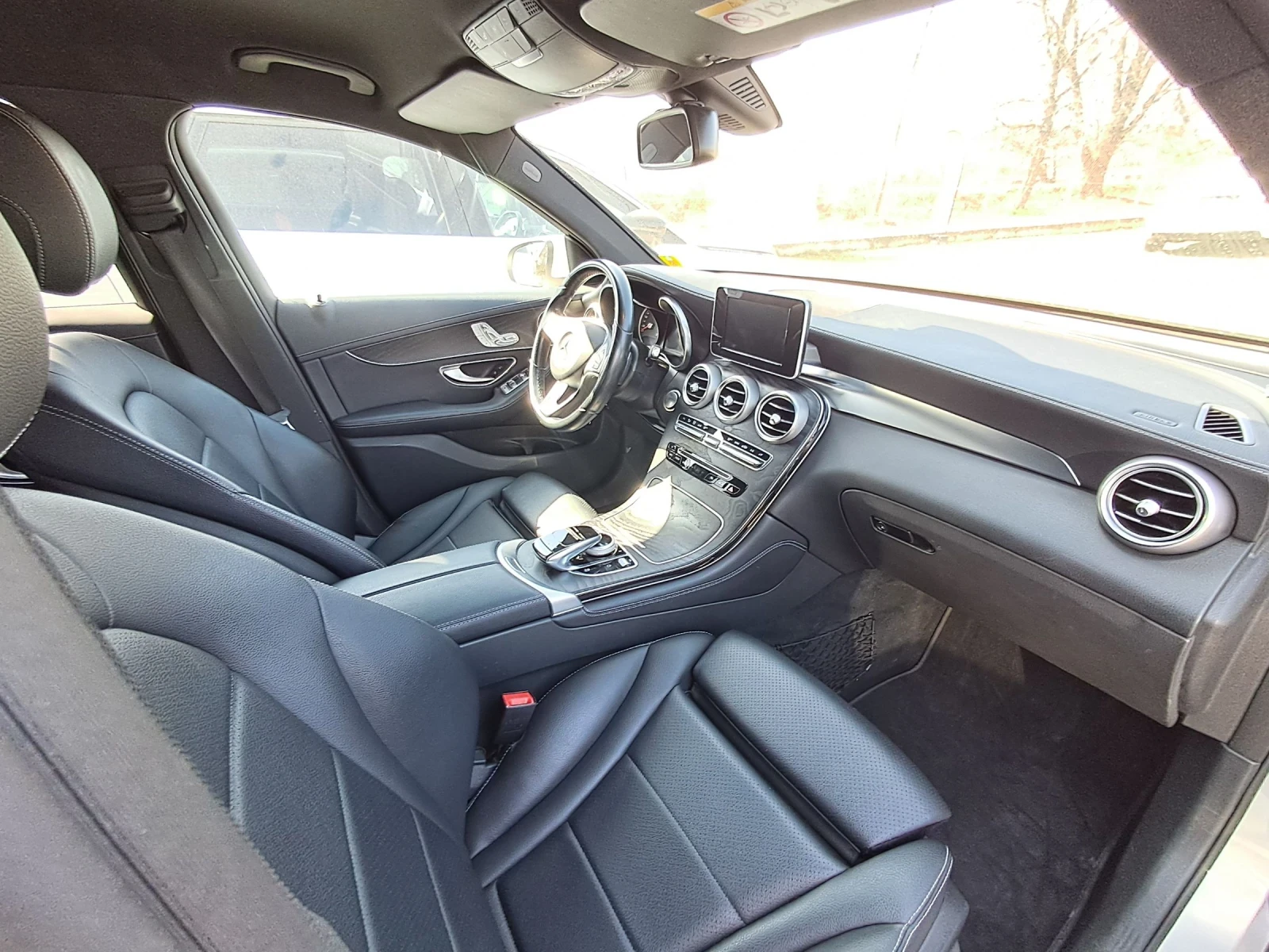 Mercedes-Benz GLC 220 220, снимка 17 - Автомобили и джипове - 53540311