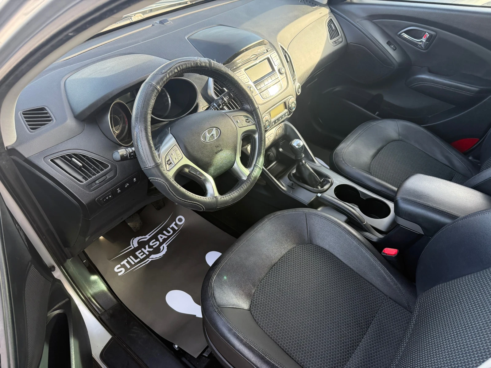 Hyundai IX35 2.0Дизел 4х4-Италия - изображение 10