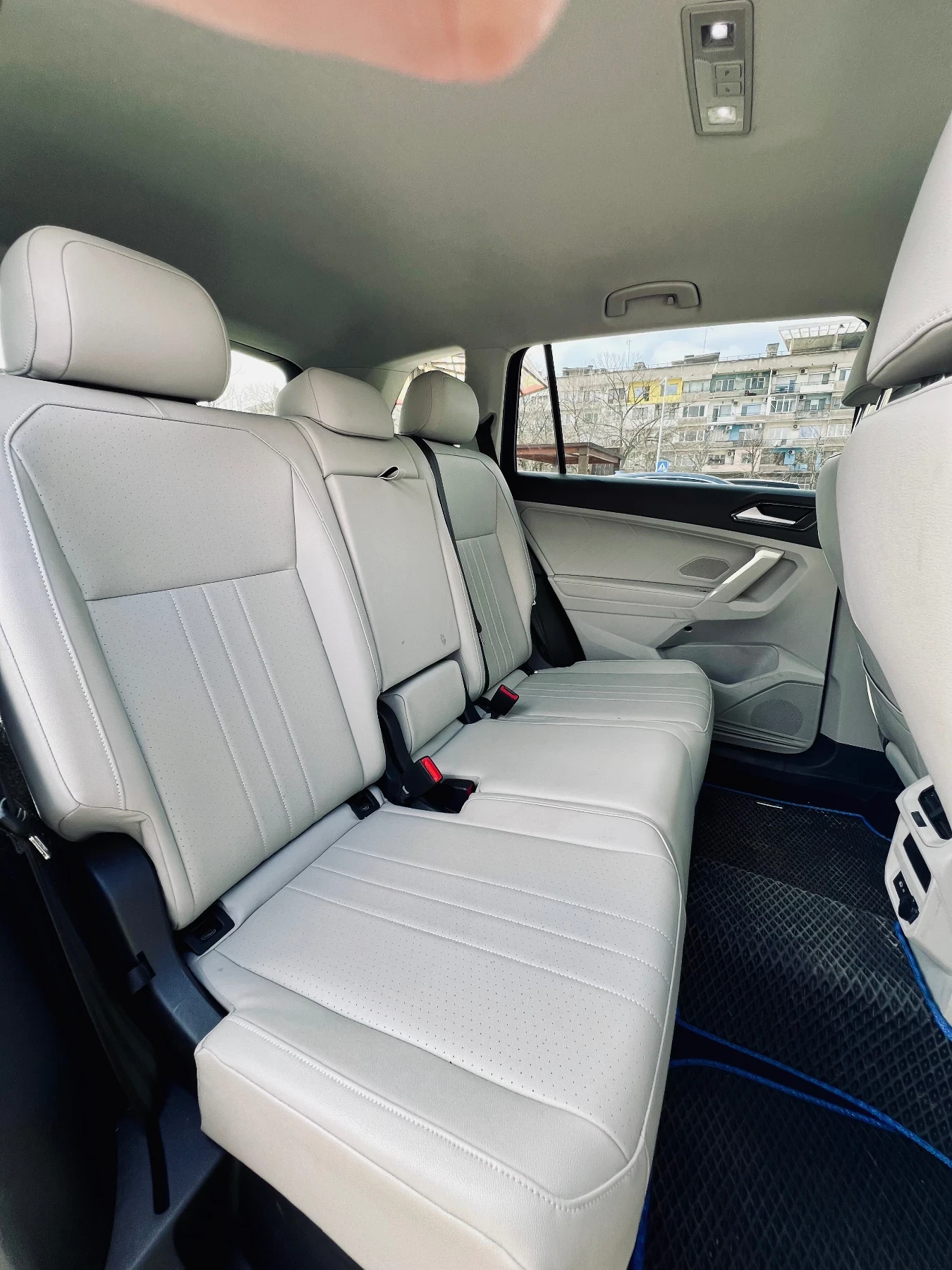 VW Tiguan 2.0T - изображение 9