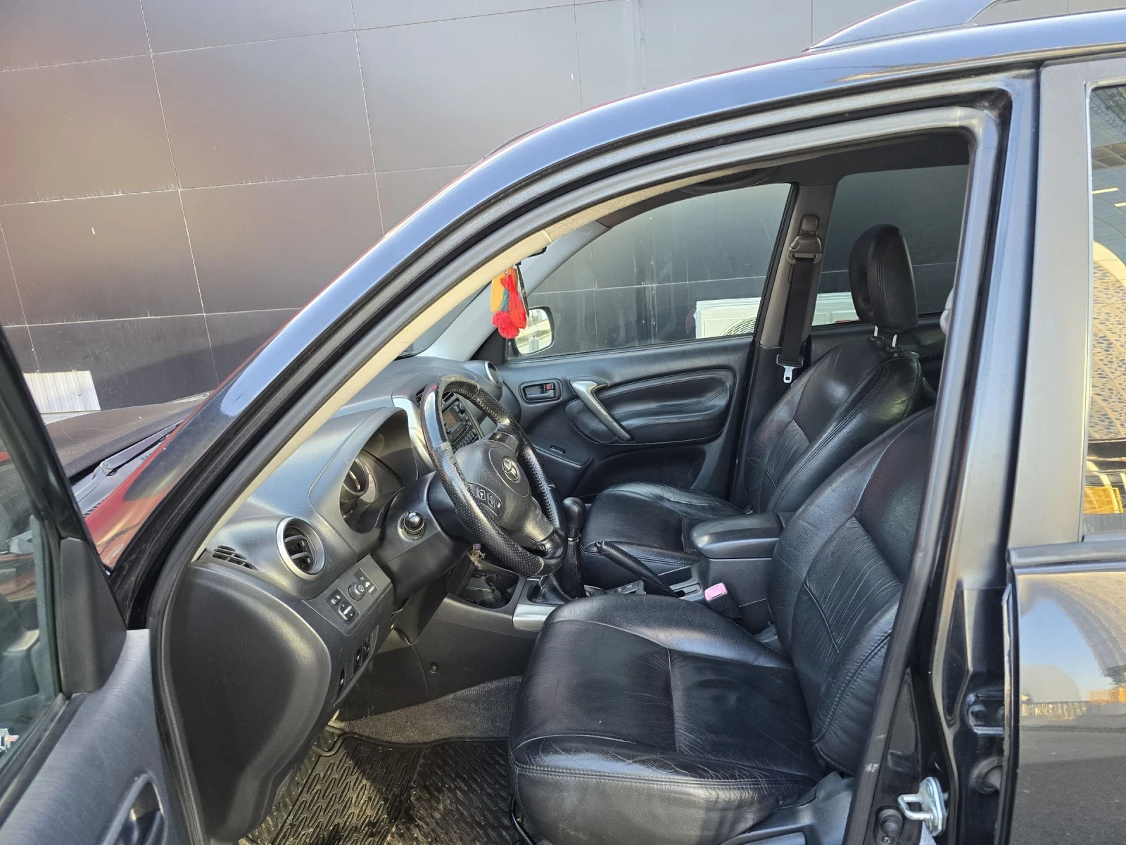 Toyota Rav4 D4D, снимка 5 - Автомобили и джипове - 53849158