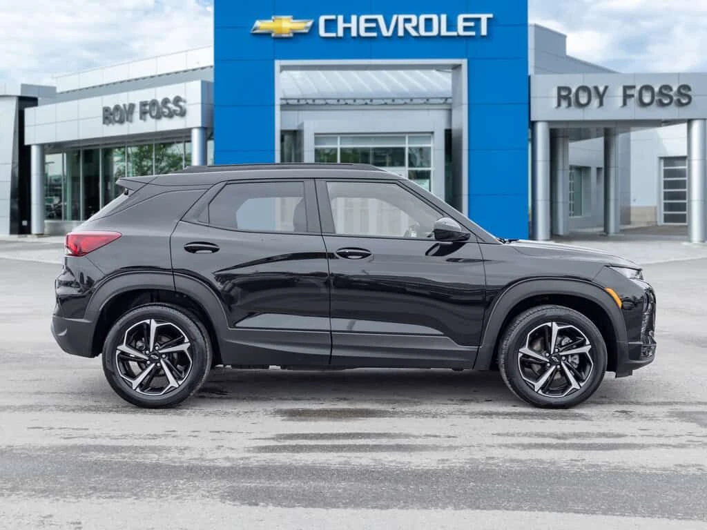 Chevrolet Trailblazer * AWD RS | Clean Carfax | Pwr Seats | Keyless Entr, снимка 3 - Автомобили и джипове - 53937910