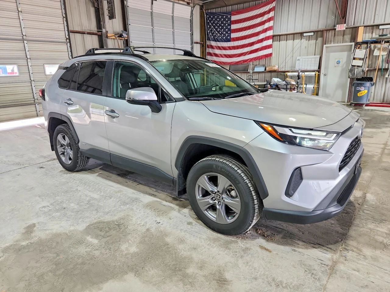 Toyota Rav4 * HYBRID* XLE* AWD* ПОДГРЕВ* NAVI* LED* , снимка 4 - Автомобили и джипове - 55279845