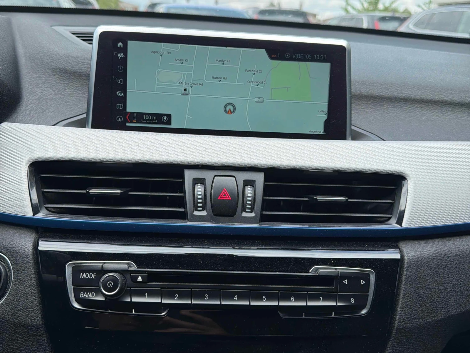 BMW X1 xDrive28i / М Пакет / 360 / HUD / Harman Kardon , снимка 9 - Автомобили и джипове - 55967452