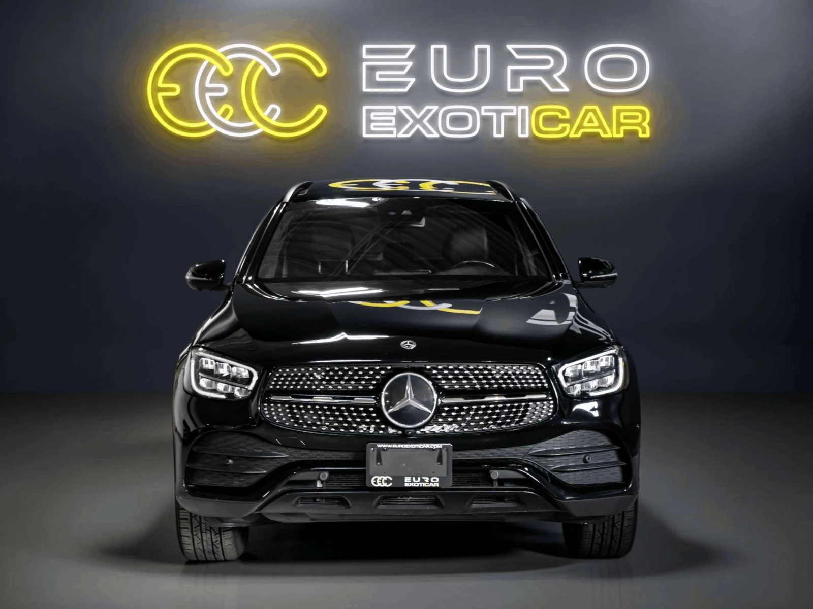 Mercedes-Benz GLC 300 4MATIC SUV * CARFAX * , снимка 2 - Автомобили и джипове - 56102845