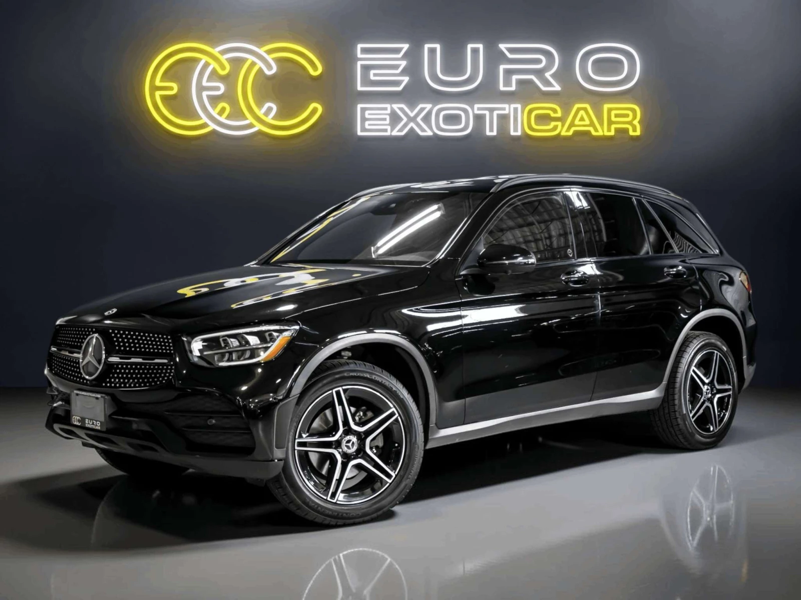 Mercedes-Benz GLC 300 4MATIC SUV * CARFAX * , снимка 3 - Автомобили и джипове - 56102845