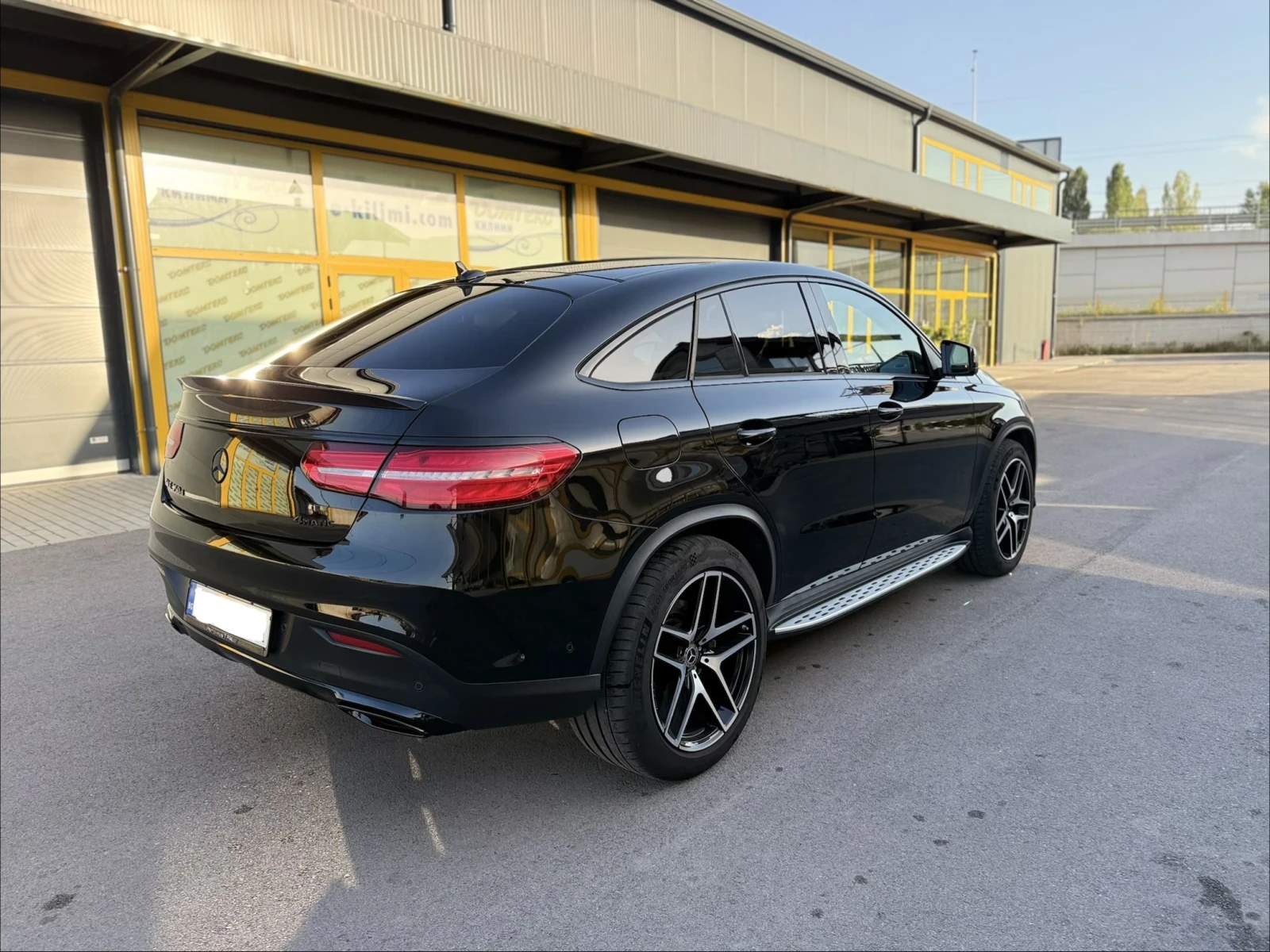 Mercedes-Benz GLE 350 AMG, снимка 3 - Автомобили и джипове - 56149272