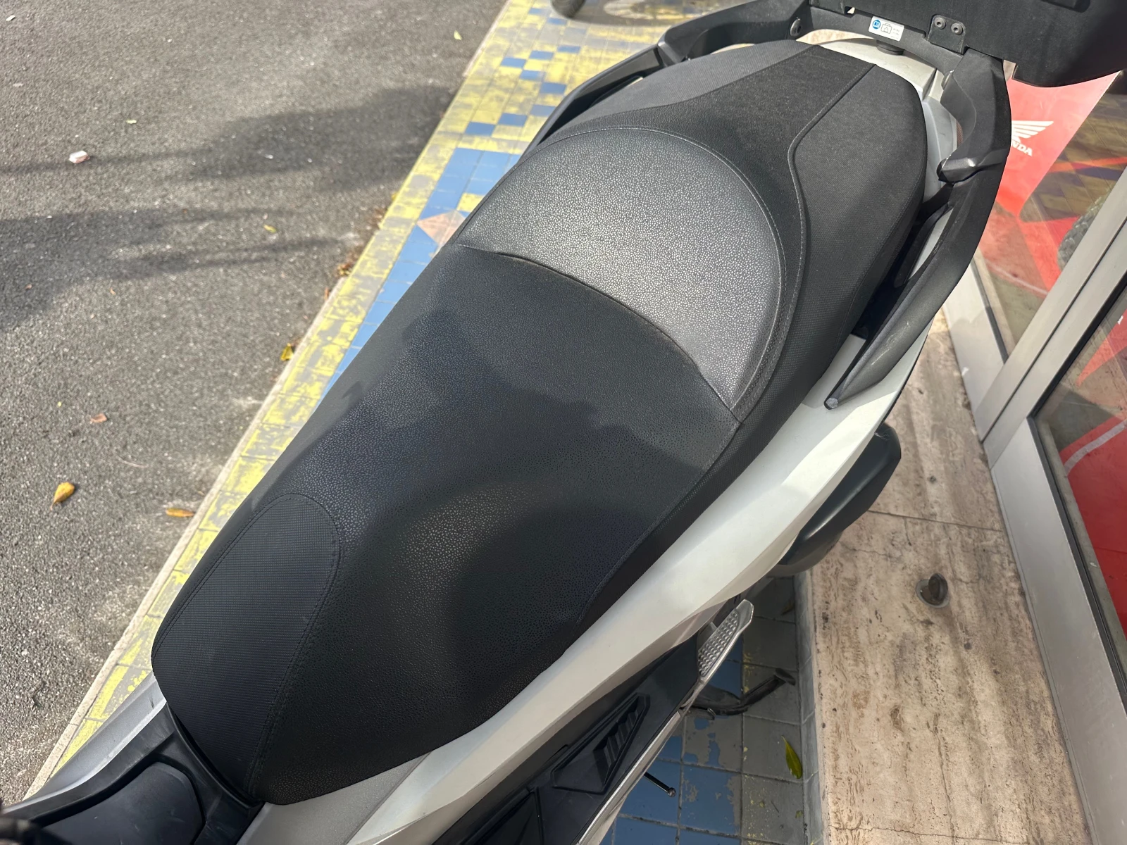 Honda Forza 300 Deluxe , снимка 4 - Мотоциклети и мототехника - 54078263