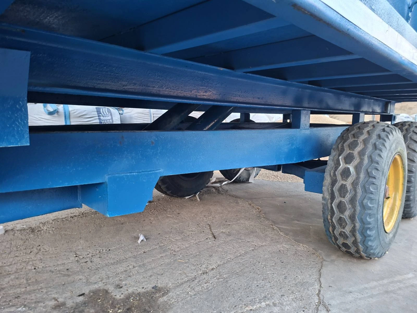 Телескопичен товарач JCB 9000 - изображение 3