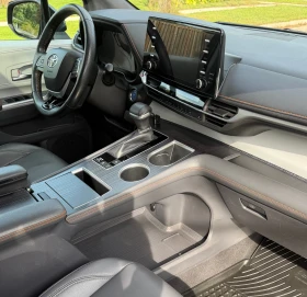 Toyota Sienna * AWD * АВТОКРЕДИТ БЕЗ ПЪРВОНАЧАЛНА ВНОСКА*  | Auto.bg — изображение 16