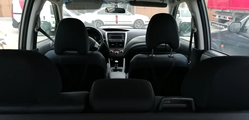 Subaru Forester 2000 дизел, снимка 13 - Автомобили и джипове - 52450668