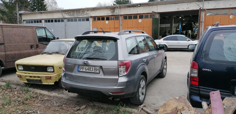 Subaru Forester 2000 дизел, снимка 3 - Автомобили и джипове - 52450668
