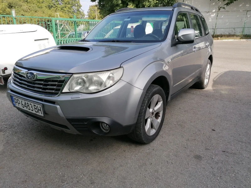 Subaru Forester 2000 дизел, снимка 1 - Автомобили и джипове - 42460192