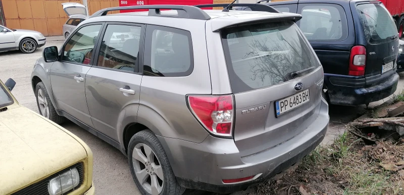 Subaru Forester 2000 дизел, снимка 4 - Автомобили и джипове - 52450668