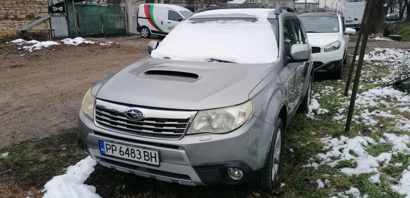 Subaru Forester 2000 дизел, снимка 1 - Автомобили и джипове - 42460192