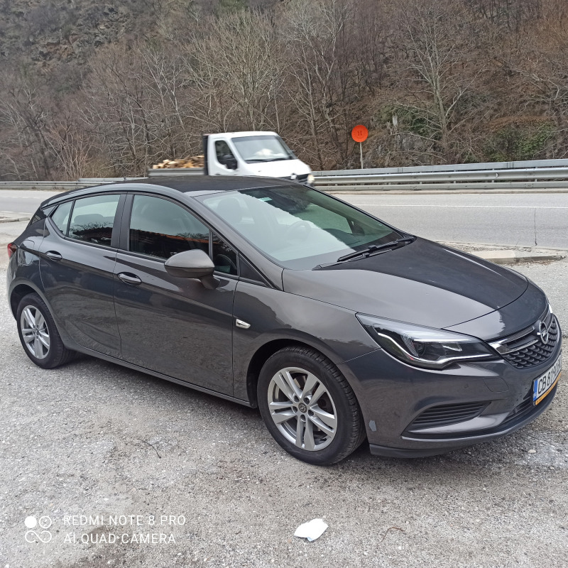 Opel Astra, снимка 1 - Автомобили и джипове - 46466877