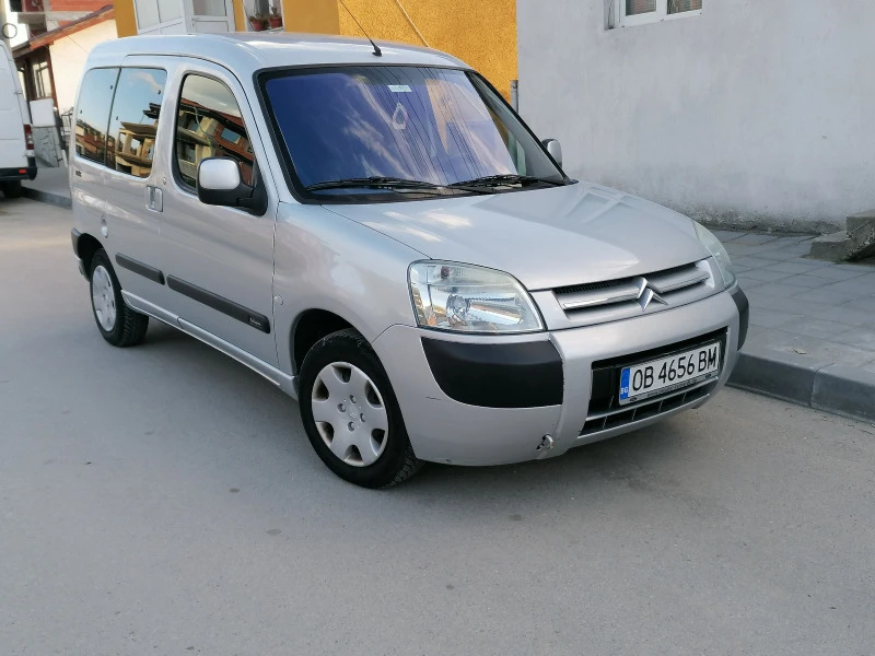 Citroen Berlingo 1.4, снимка 2 - Автомобили и джипове - 47299041