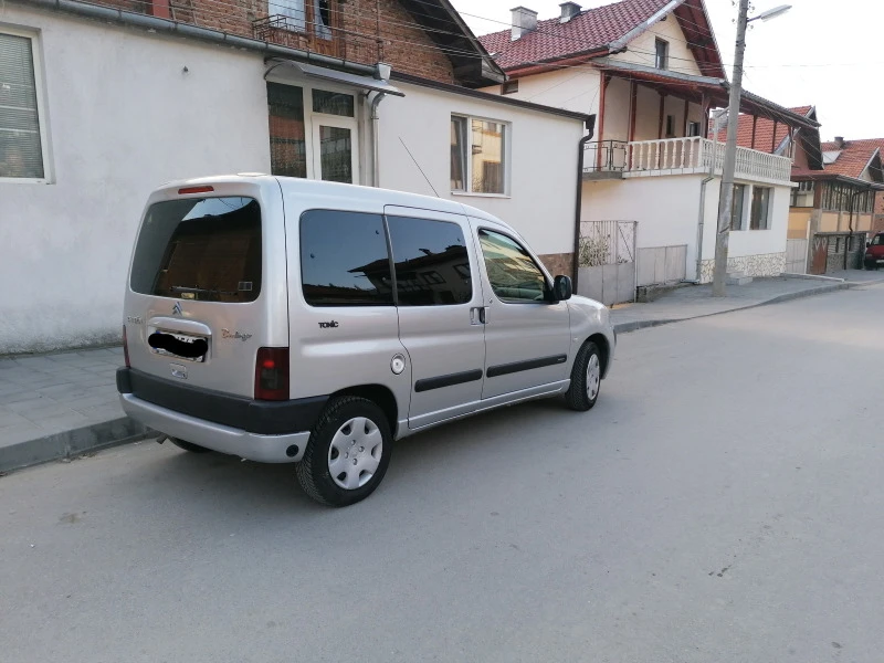 Citroen Berlingo 1.4, снимка 4 - Автомобили и джипове - 47299041