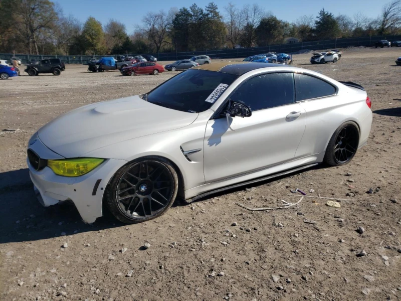 BMW M4 Harman/Kardon* 360* Следене* Head-Up* , снимка 2 - Автомобили и джипове - 48851656