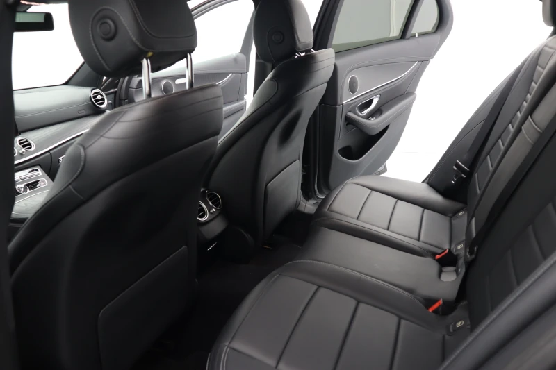 Mercedes-Benz E 450, снимка 9 - Автомобили и джипове - 51579720