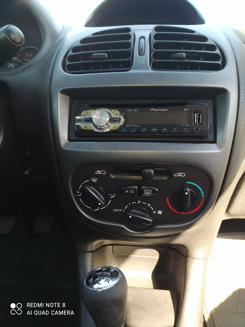 Peugeot 206, снимка 4 - Автомобили и джипове - 52443259