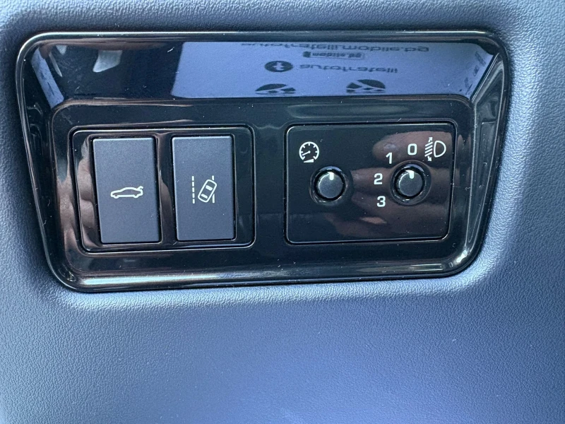 Jaguar XE 2.0D ЛИЗИНГ 100% ОДОБРЕНИЕ* БАРТЕР, снимка 12 - Автомобили и джипове - 52118921