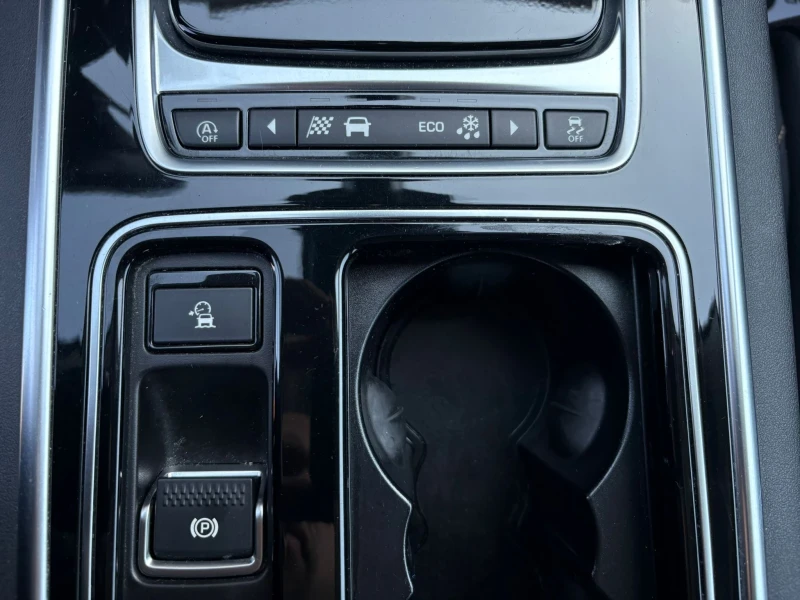 Jaguar XE 2.0D ЛИЗИНГ 100% ОДОБРЕНИЕ* БАРТЕР, снимка 11 - Автомобили и джипове - 52118921