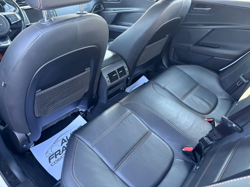 Jaguar XE 2.0D ЛИЗИНГ 100% ОДОБРЕНИЕ* БАРТЕР, снимка 9 - Автомобили и джипове - 52118921