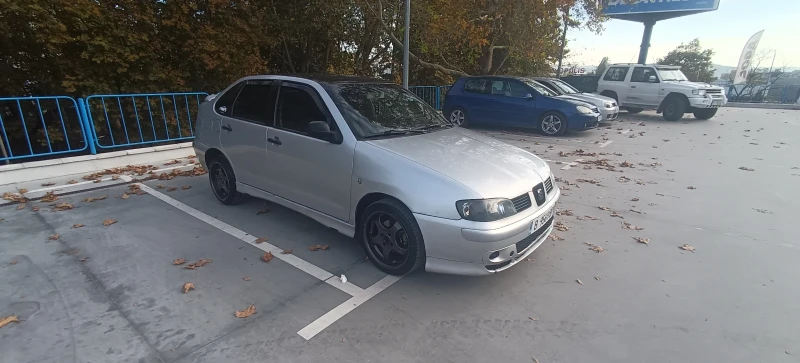 Seat Cordoba, снимка 3 - Автомобили и джипове - 52147499