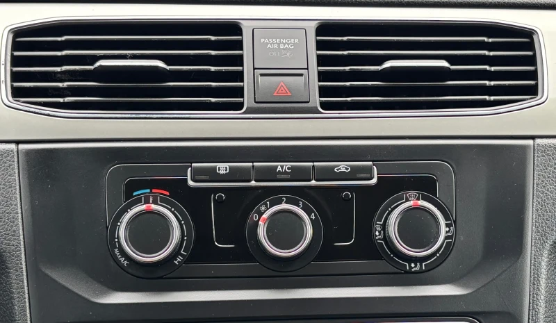VW Caddy 2.0TDI/BLUEMOTION/ПАРКТРОНИК/EURO6b, снимка 13 - Автомобили и джипове - 52426472