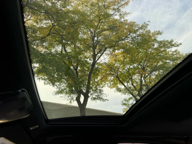 BMW 550 M550i xDrive  CARFAX, снимка 17 - Автомобили и джипове - 53005451