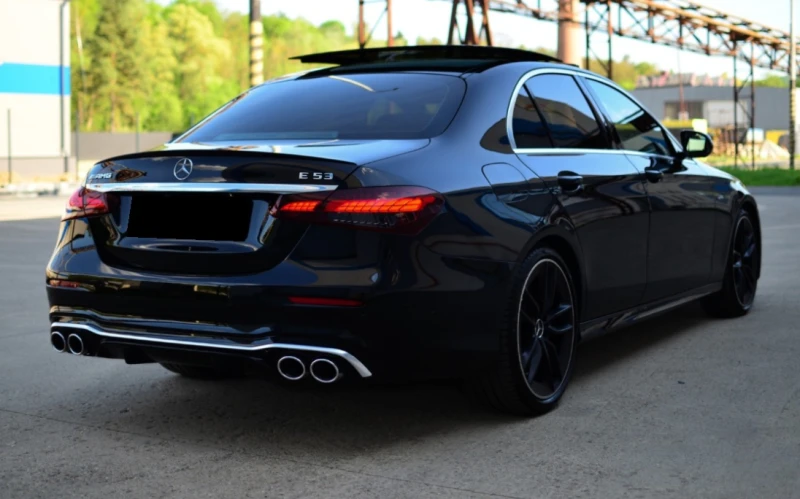 Mercedes-Benz E 53 AMG 4Matic+ , снимка 3 - Автомобили и джипове - 53451364