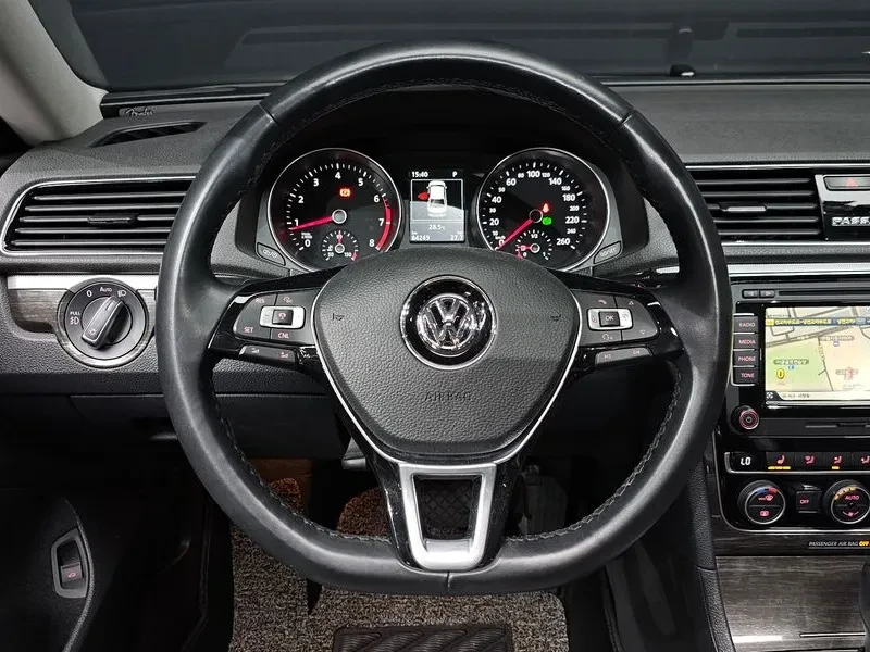 VW Passat 2.0 TSI - САМО 30% АВАНС, снимка 14 - Автомобили и джипове - 56267700