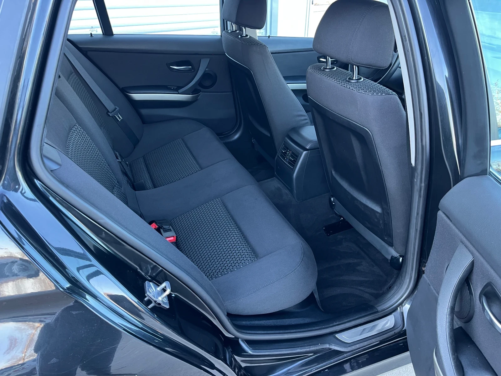 BMW 320 4x4  | Mobile.bg   15