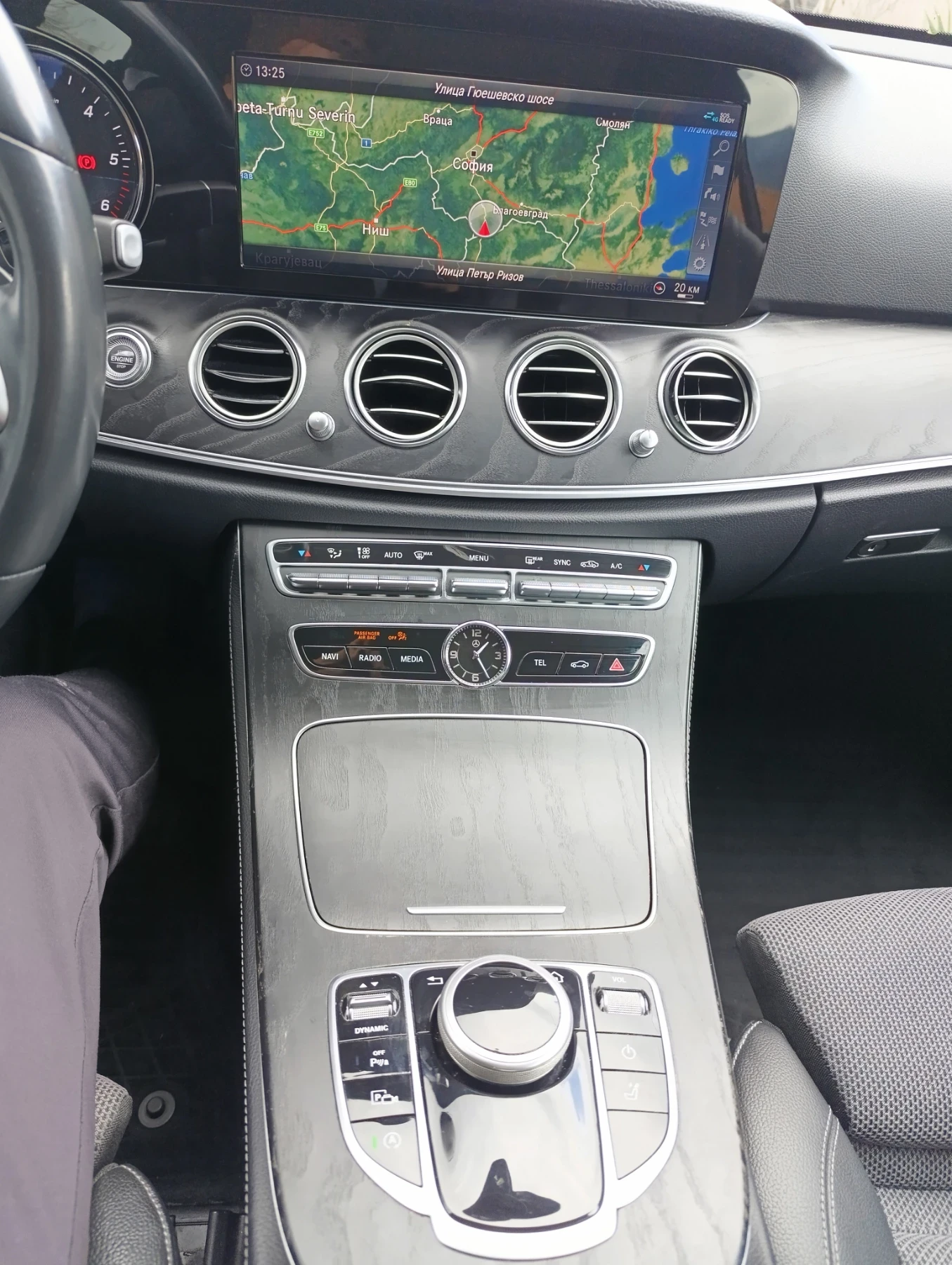 Mercedes-Benz E 200  - изображение 7
