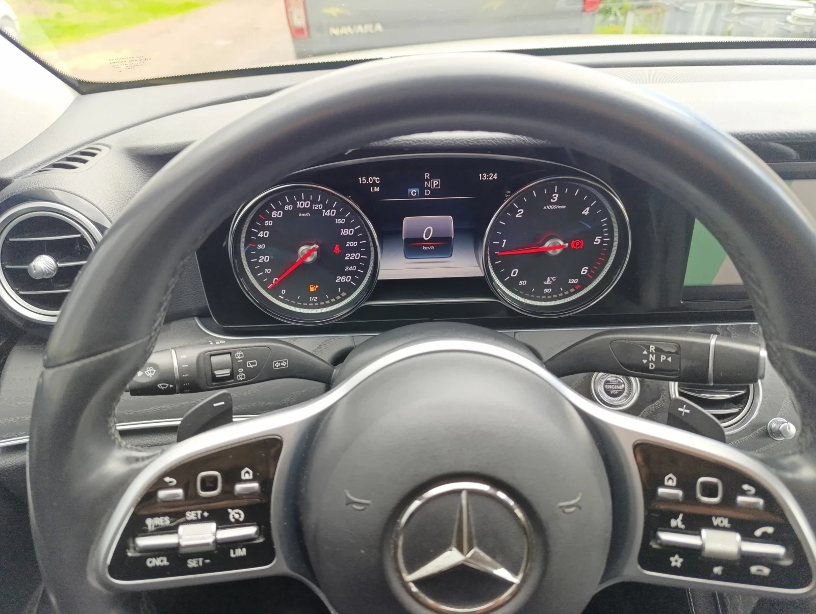 Mercedes-Benz E 200  - изображение 6