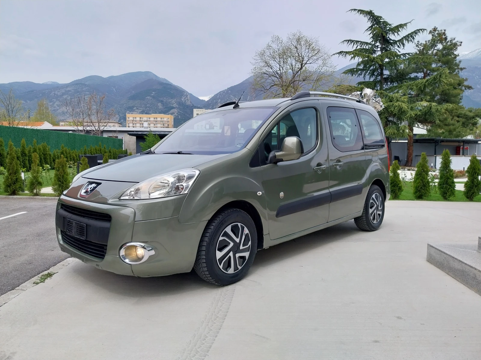 Peugeot Partner 1.6 HDI /TEPEE-LUXURY/4+ 1 места.//NAVI//НОВО// - изображение 5