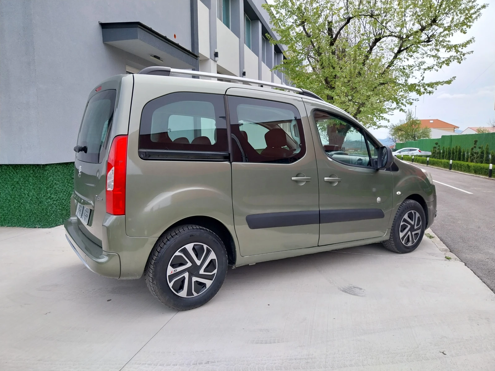 Peugeot Partner 1.6 HDI /TEPEE-LUXURY/4+ 1 места.//NAVI//НОВО// - изображение 8