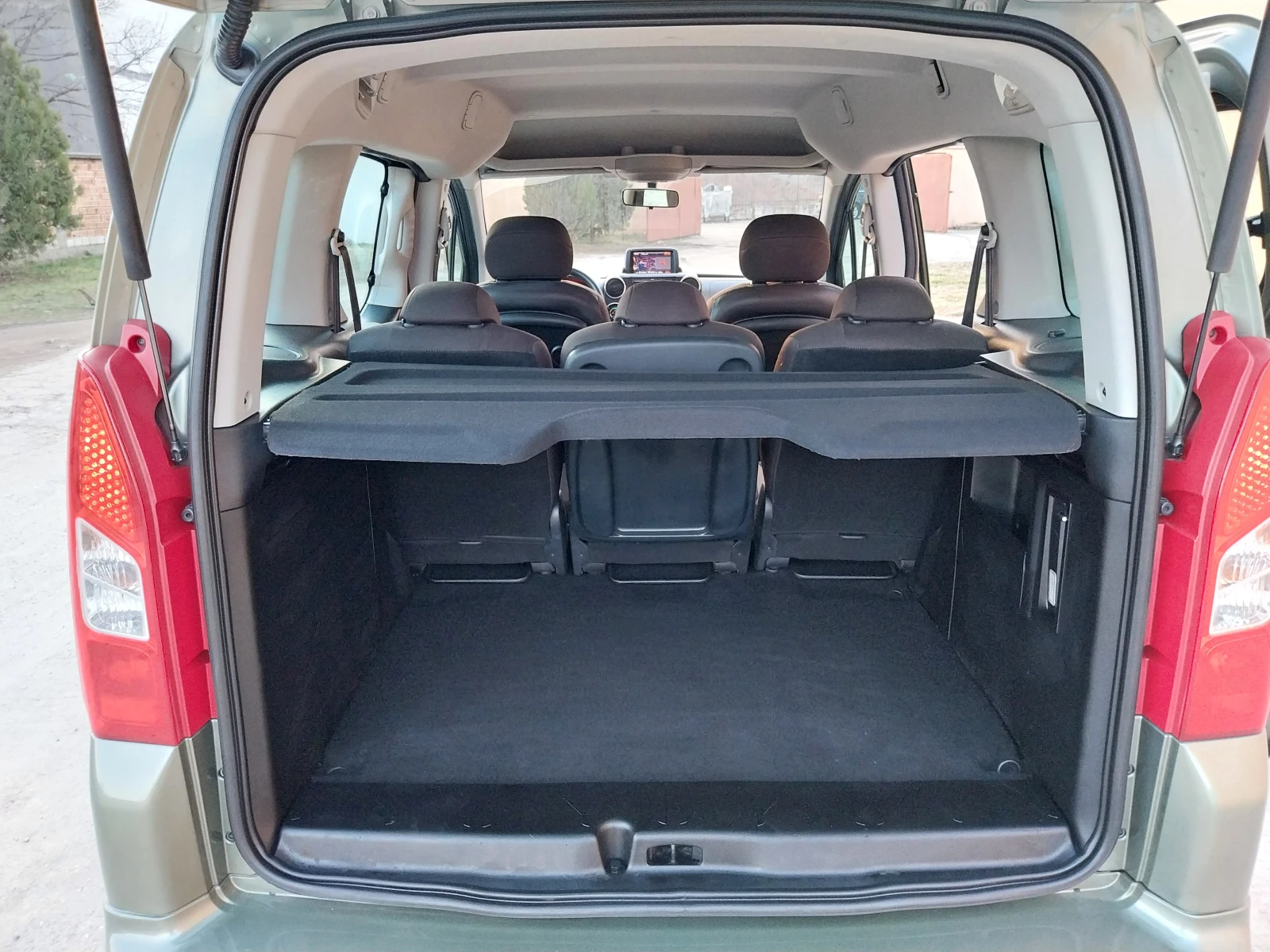 Peugeot Partner 1.6 HDI /TEPEE-LUXURY/4+ 1 места.//NAVI//НОВО// - изображение 4