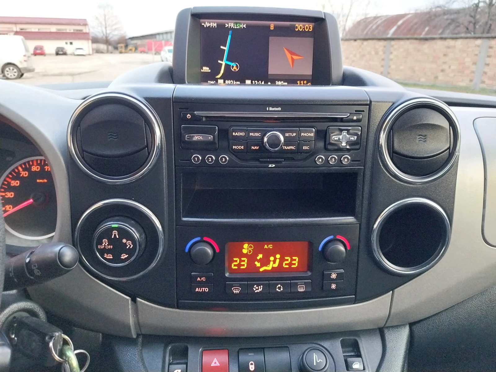 Peugeot Partner 1.6 HDI /TEPEE-LUXURY/4+ 1 места.//NAVI//НОВО// - изображение 3