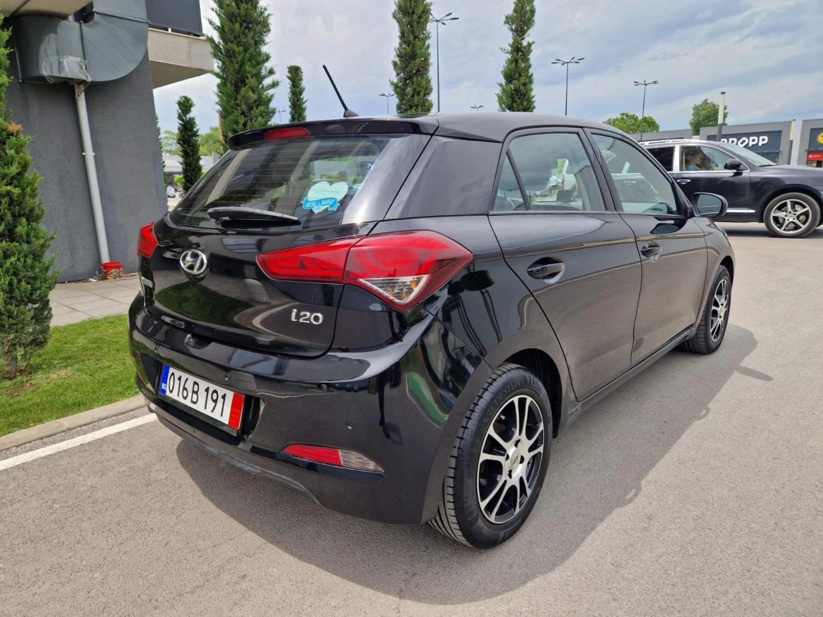 Hyundai I20 1.2 / 84 к.с. EURO 6B - изображение 4