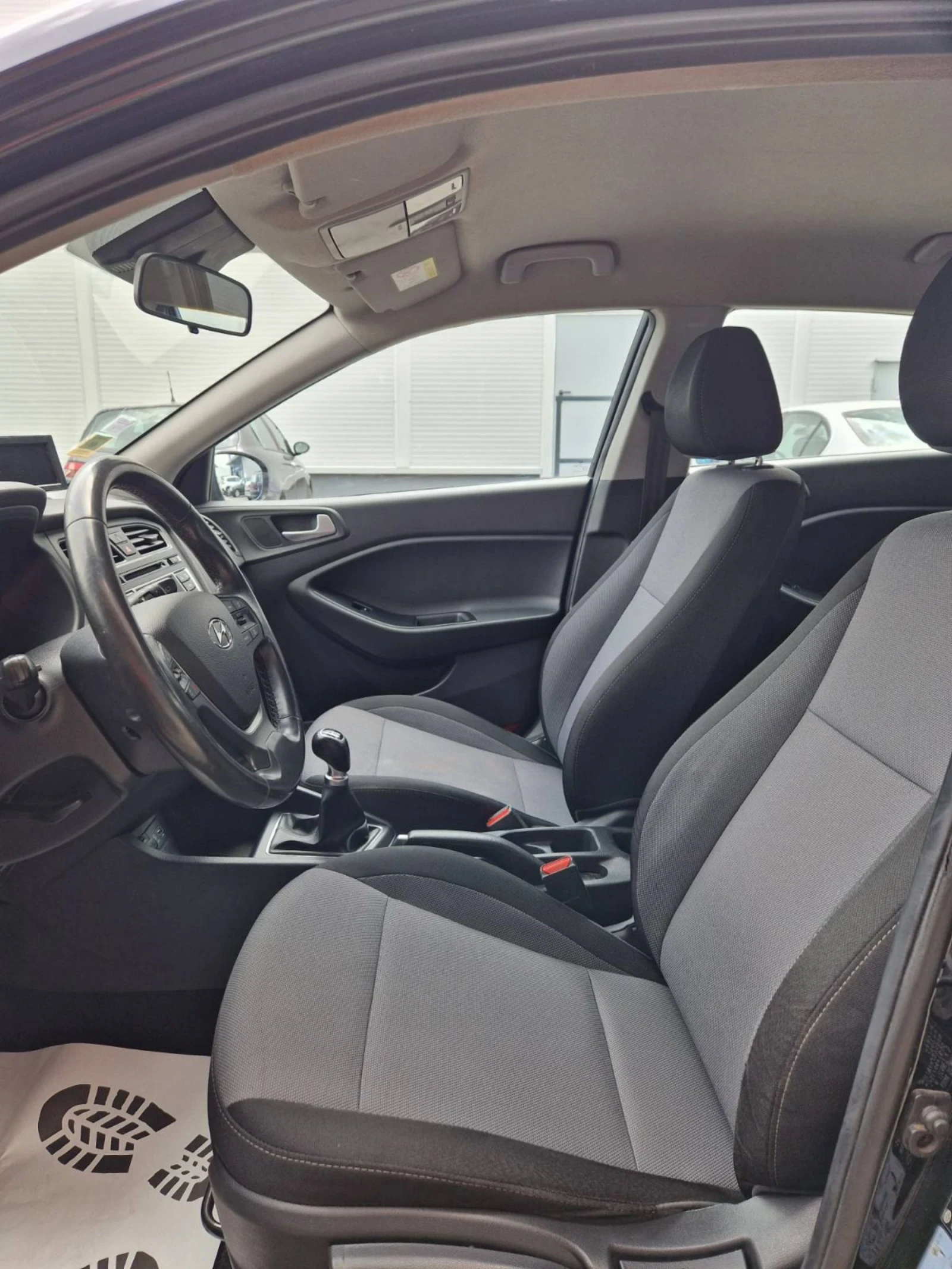 Hyundai I20 1.2 / 84 к.с. EURO 6B - изображение 10