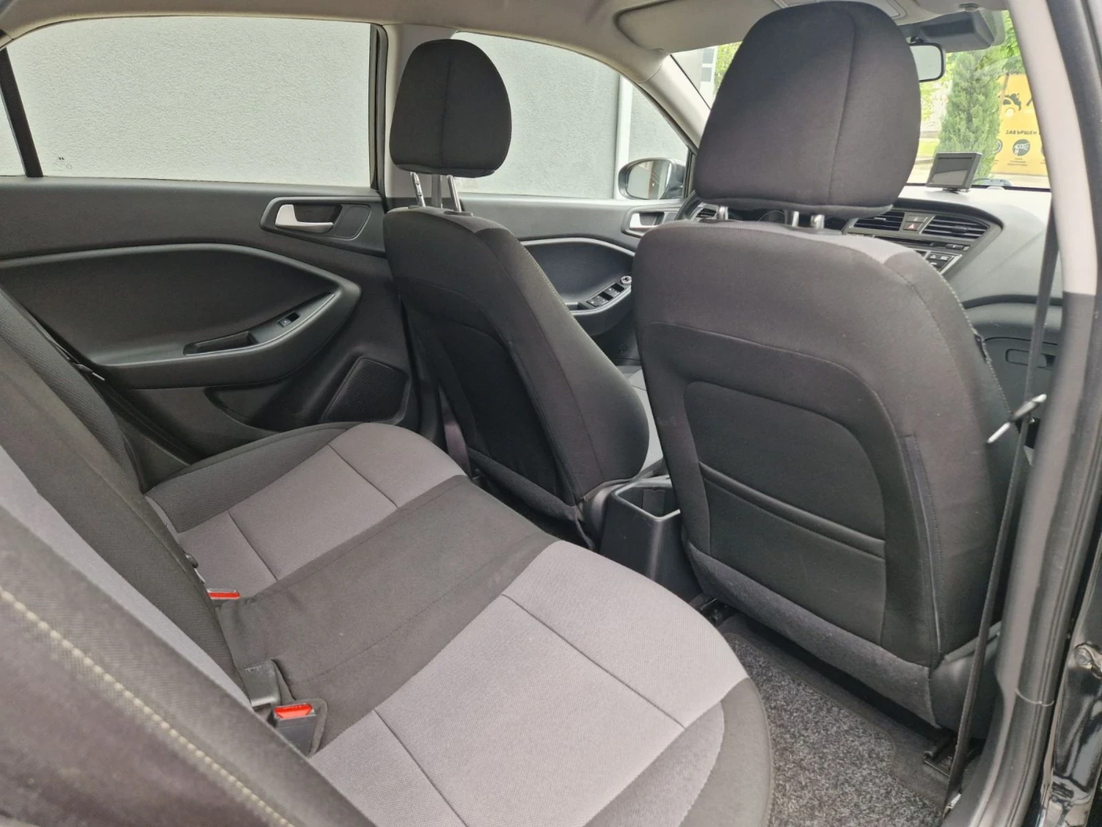 Hyundai I20 1.2 / 84 .. EURO 6B | Mobile.bg   14