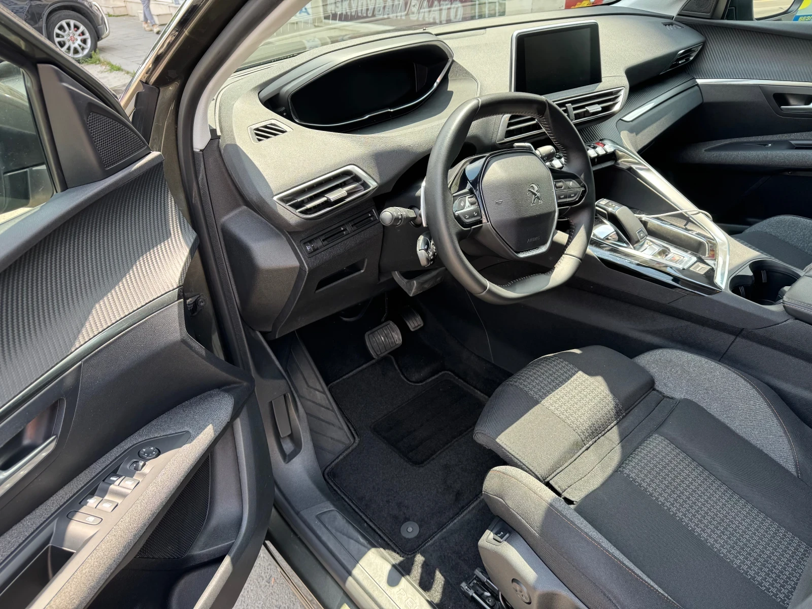 Peugeot 3008 1.5 HDI BLUE AUTO - изображение 7
