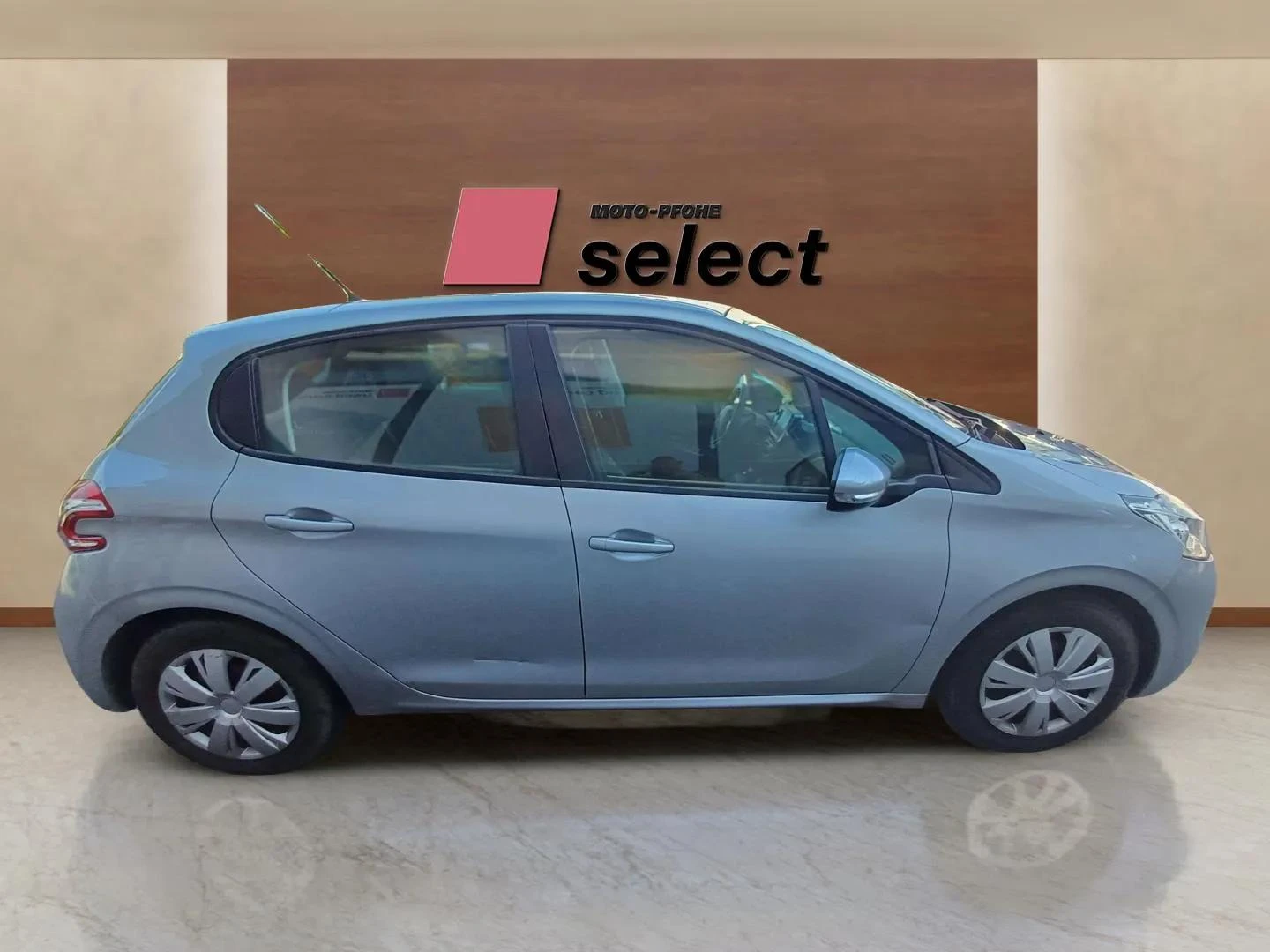 Peugeot 208 1.2 i - изображение 4