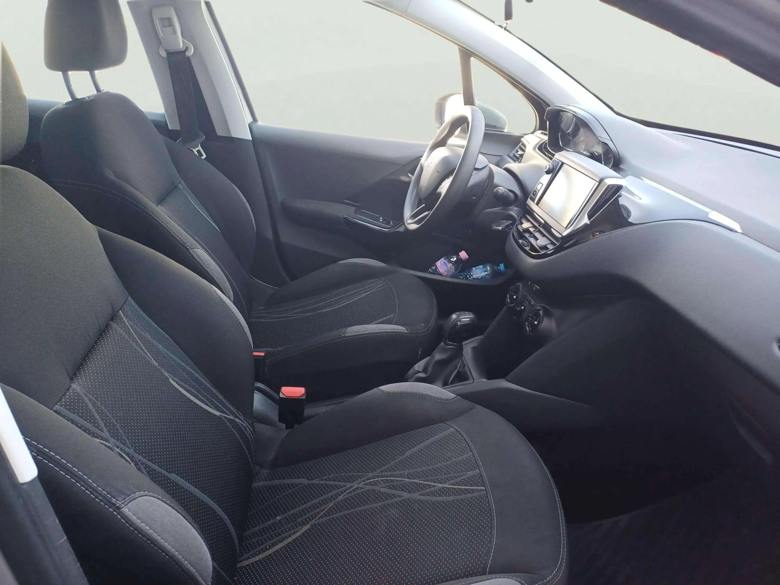 Peugeot 208 1.2 i - изображение 10
