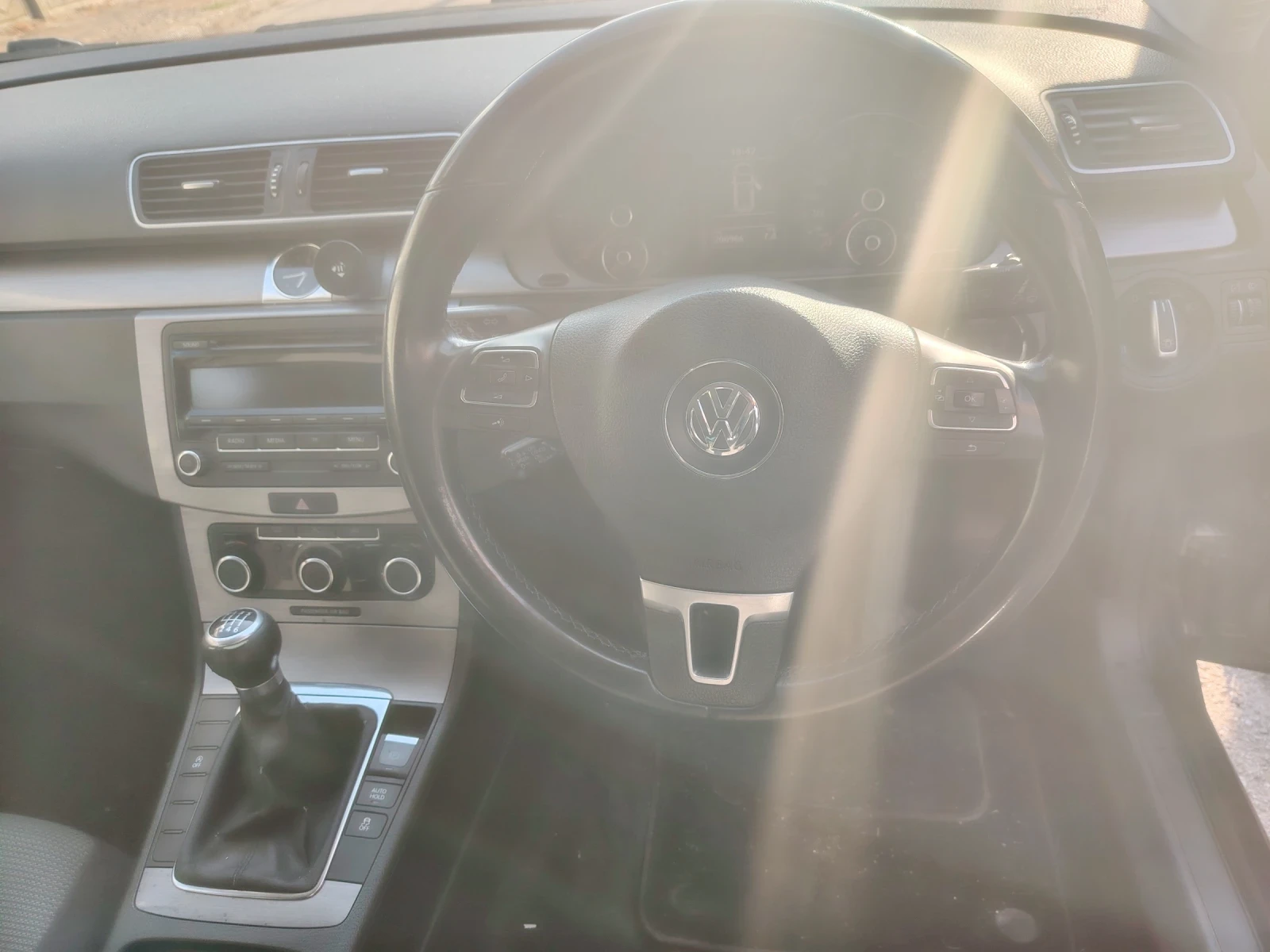 VW Passat  - изображение 7