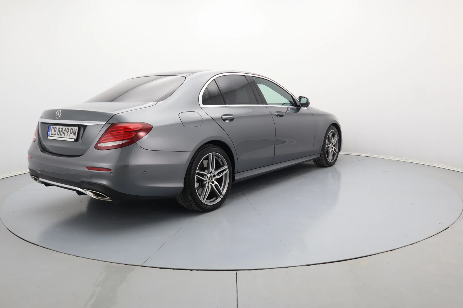 Mercedes-Benz E 450  - изображение 6