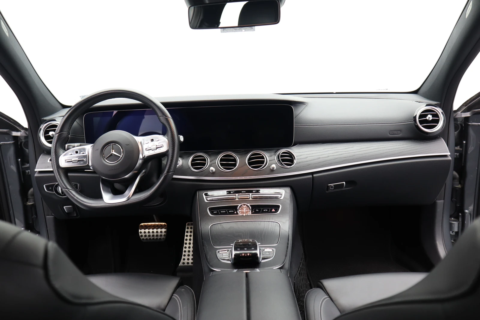 Mercedes-Benz E 450  - изображение 10
